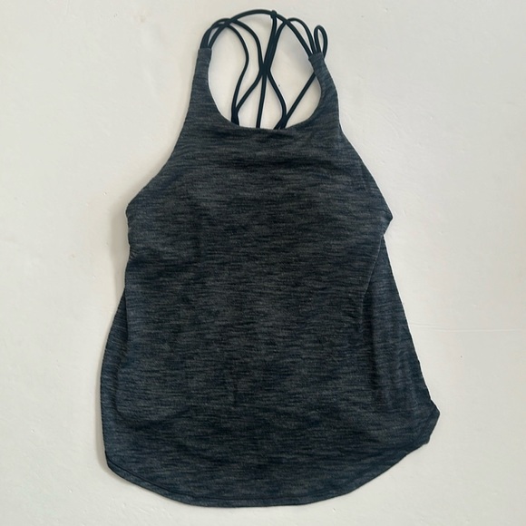 Lululemon Raise the Barre Tank, size 8, EUC - Picture 1 of 3